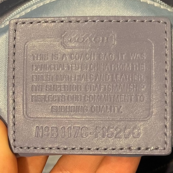 COPY - COACH full zipper blue shoulder bag - Picture 2 of 4